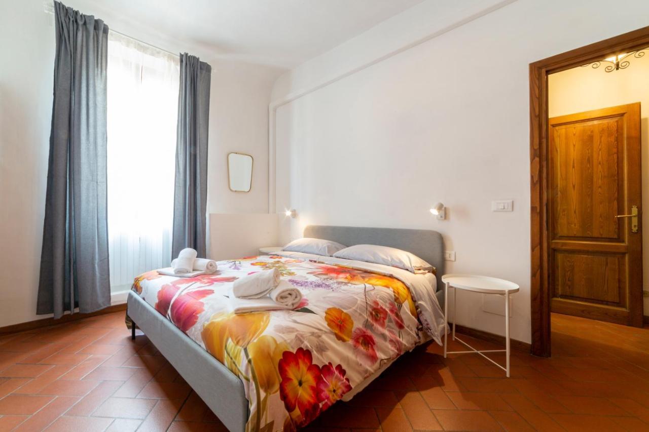 110 Sqm Apartment 6 Sleeps In Santa Croce فلورنس المظهر الخارجي الصورة