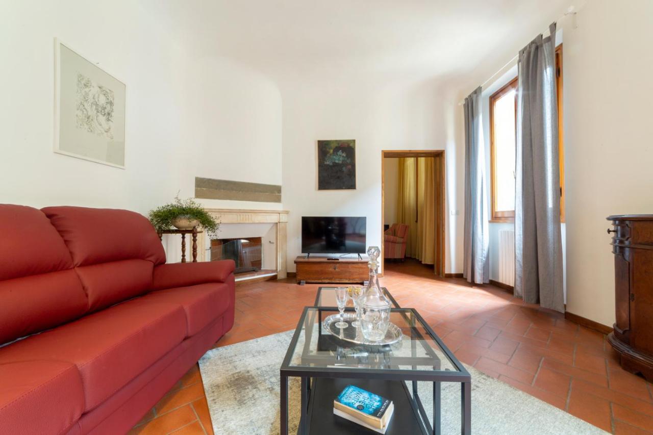 110 Sqm Apartment 6 Sleeps In Santa Croce فلورنس المظهر الخارجي الصورة