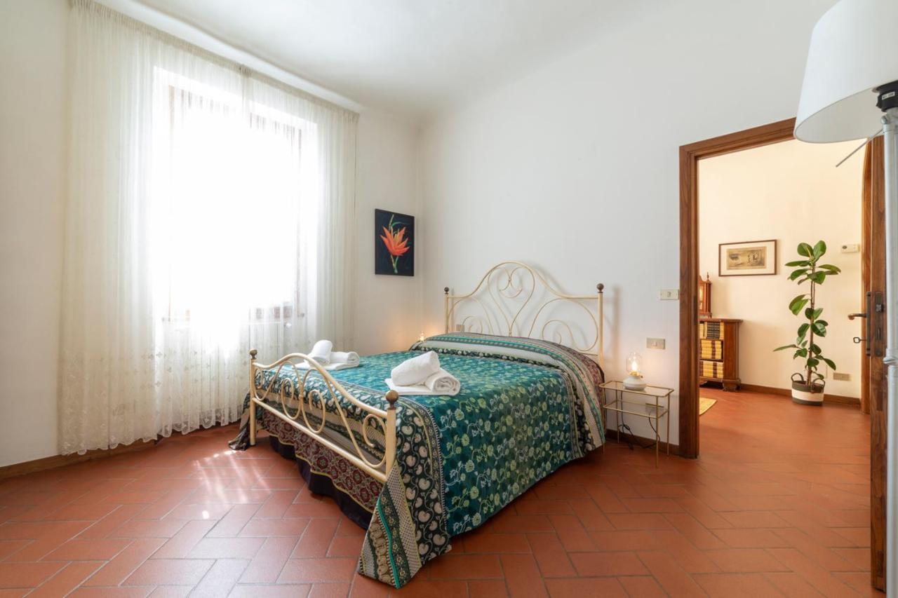 110 Sqm Apartment 6 Sleeps In Santa Croce فلورنس المظهر الخارجي الصورة