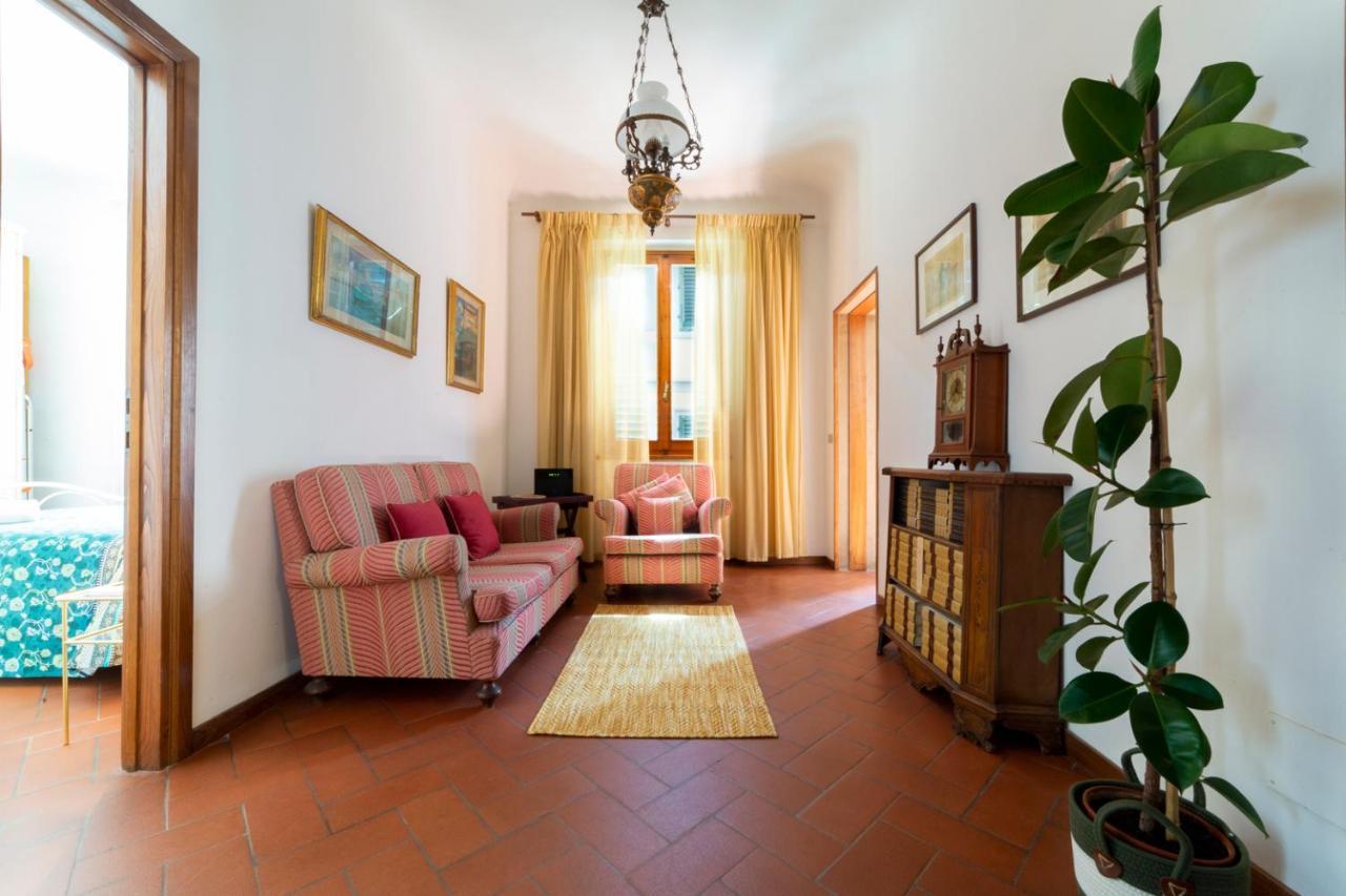 110 Sqm Apartment 6 Sleeps In Santa Croce فلورنس المظهر الخارجي الصورة