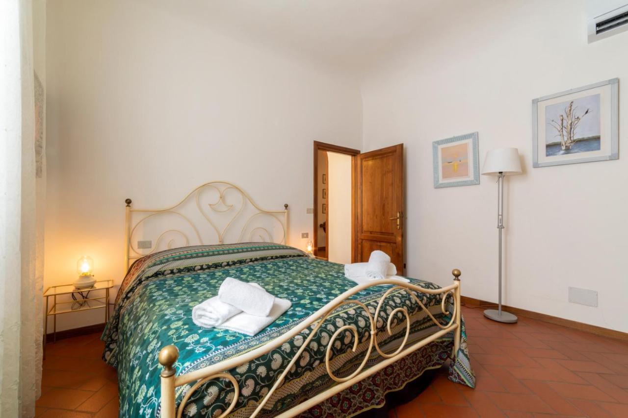 110 Sqm Apartment 6 Sleeps In Santa Croce فلورنس المظهر الخارجي الصورة