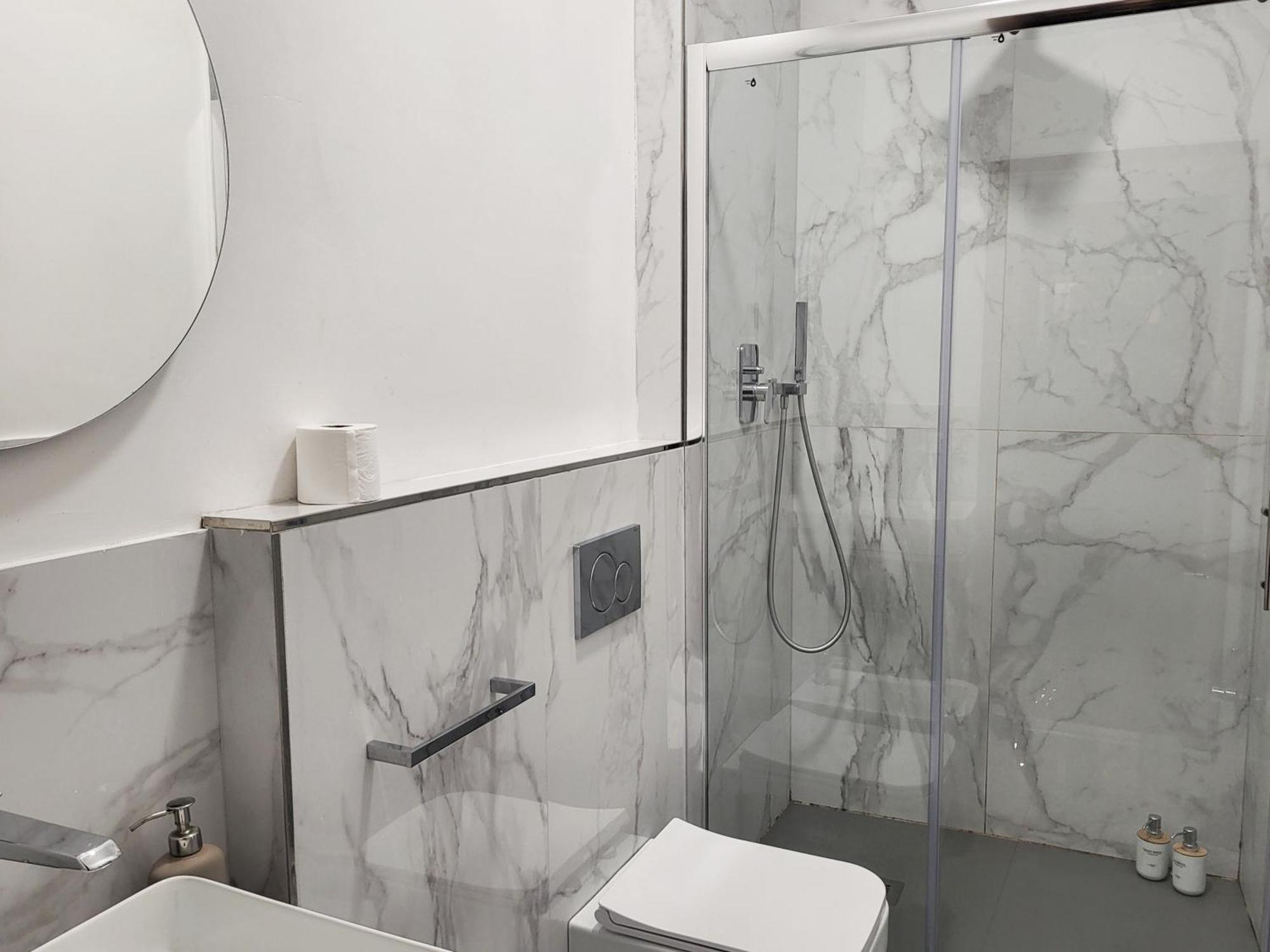 110 Sqm Apartment 6 Sleeps In Santa Croce فلورنس المظهر الخارجي الصورة